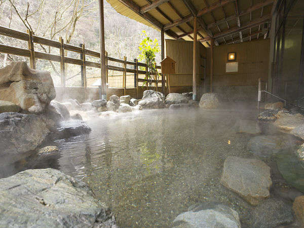 Open-air bath